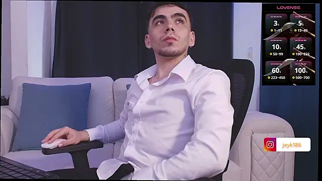 Snapshot of Jey_keler1 chatting on 02-19-26, 01:12 Jey keler1 online show from 02-19-26, 01:12