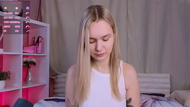 Snapshot of Viena_dias chatting on 03-14-25, 09:14 Viena dias online show from 03-14-25, 09:14