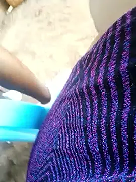 Snapshot of Naughtyy_xx chatting on 09-19-25, 01:12 Naughtyy xx online show from 09-19-25, 01:12