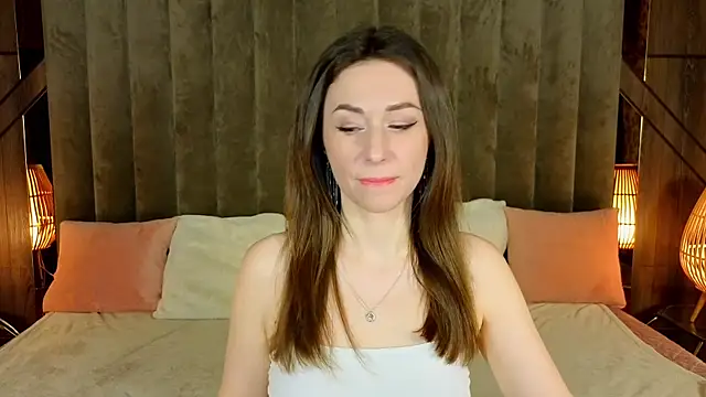 KimmmLi online show from 11-25-25, 02:06