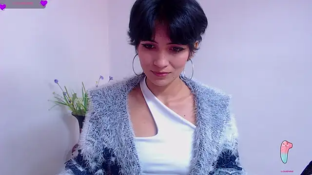 Hannaaaa   online show from 01-26-25, 05:34