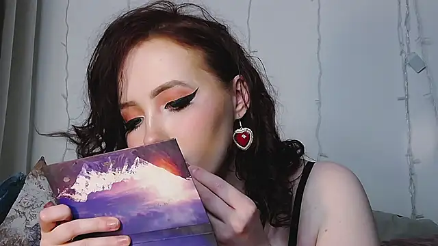 Snapshot of IrinaArt chatting on 01-26-25, 06:48 IrinaArt online show from 01-26-25, 06:48