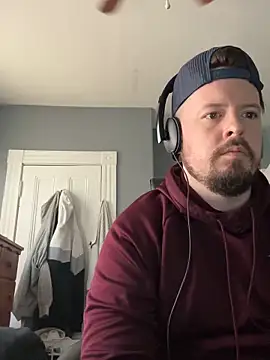 Snapshot of husband4555 chatting on 03-20-26, 02:22 husband4555 online show from 03-20-26, 02:22