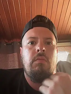 Snapshot of husband4555 chatting on 06-27-26, 10:15 husband4555 online show from 06-27-26, 10:15