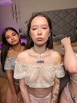 RollingGirls online show from 10-10-25, 01:10