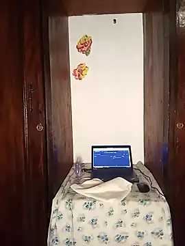 The-Peach-Flexer online show from 10-25-25, 10:48