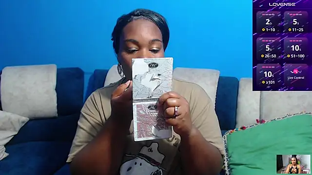 Snapshot of the_pearl199 chatting on 02-02-25, 04:05 the pearl199 online show from 02-02-25, 04:05