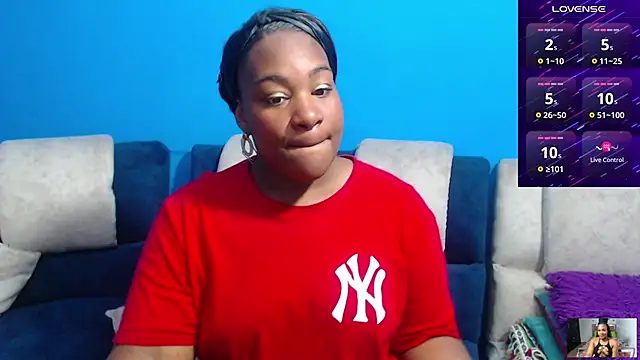 Snapshot of the_pearl199 chatting on 02-02-25, 10:49 the pearl199 online show from 02-02-25, 10:49