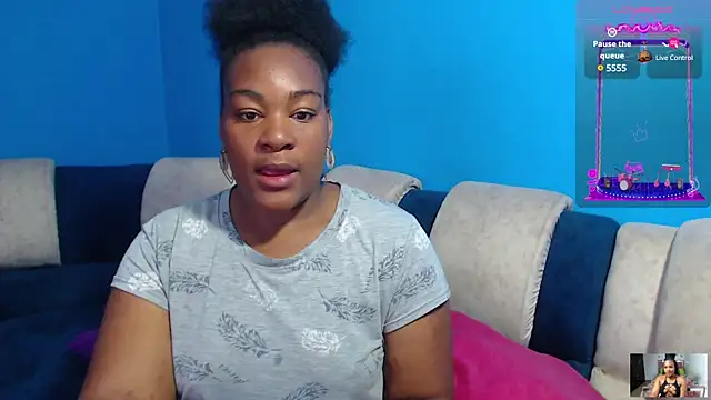 Snapshot of the_pearl199 chatting on 02-19-25, 12:11 the pearl199 online show from 02-19-25, 12:11