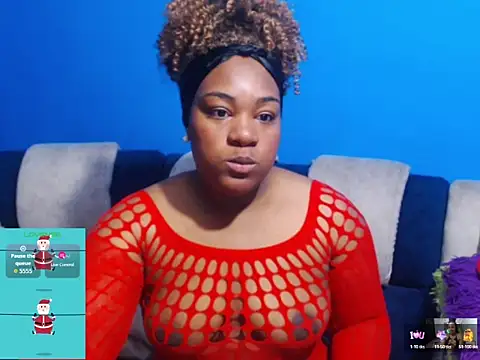 Snapshot of the_pearl199 chatting on 12-14-25, 05:24 the pearl199 online show from 12-14-25, 05:24