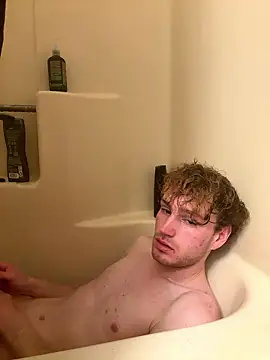 Snapshot of CreamyAustin chatting on 01-11-26, 09:20 CreamyAustin online show from 01-11-26, 09:20