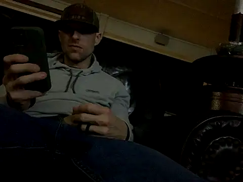 Snapshot of jeffyisabell chatting on 11-08-25, 08:14 jeffyisabell online show from 11-08-25, 08:14