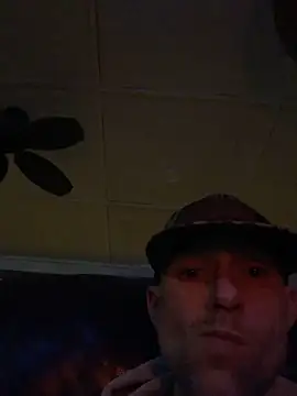 Snapshot of jeffyisabell chatting on 11-30-25, 10:41 jeffyisabell online show from 11-30-25, 10:41