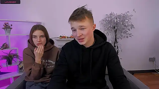 Snapshot of _Olli__Stiw_ chatting on 02-28-25, 09:47 Olli Stiw online show from 02-28-25, 09:47