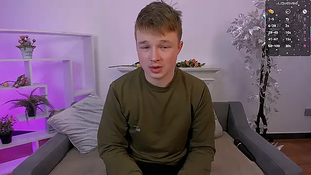 Snapshot of _Olli__Stiw_ chatting on 03-12-25, 07:35 Olli Stiw online show from 03-12-25, 07:35