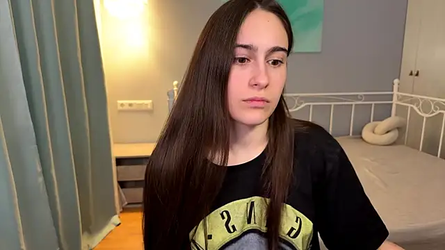 Snapshot of AliceKolltt chatting on 06-16-26, 08:55 AliceKolltt online show from 06-16-26, 08:55