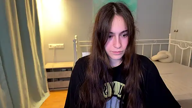 Snapshot of AliceKolltt chatting on 06-29-26, 08:31 AliceKolltt online show from 06-29-26, 08:31