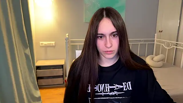 Snapshot of AliceKolltt chatting on 07-06-26, 09:06 AliceKolltt online show from 07-06-26, 09:06
