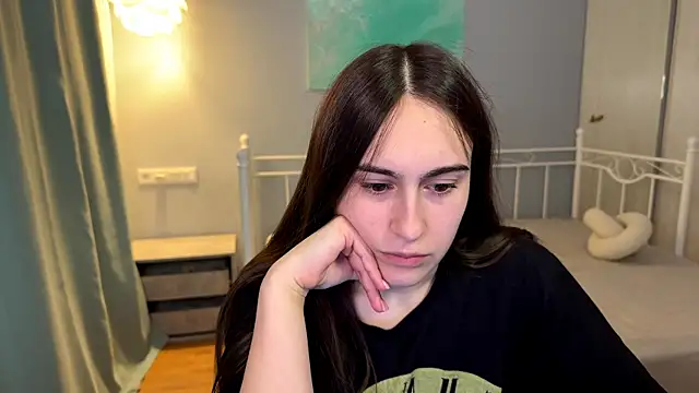 Snapshot of AliceKolltt chatting on 07-10-26, 07:05 AliceKolltt online show from 07-10-26, 07:05