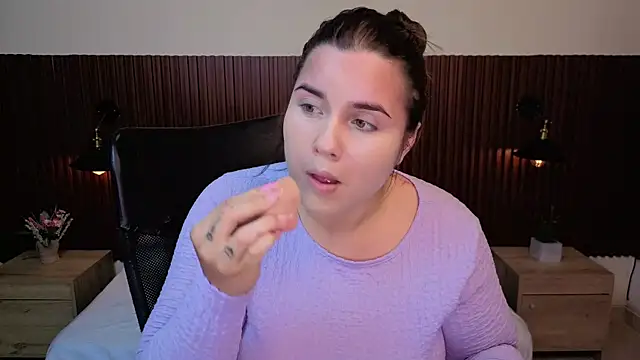 Aabby lee online show from 04-18-26, 08:09