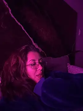 EmaSaenz online show from 02-18-25, 03:10