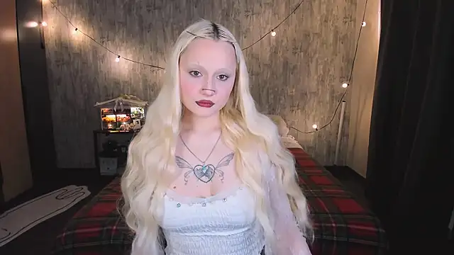 Snapshot of MariaMango chatting on 11-21-25, 02:43 MariaMango online show from 11-21-25, 02:43