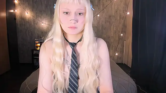 Snapshot of MariaMango chatting on 12-04-25, 01:15 MariaMango online show from 12-04-25, 01:15