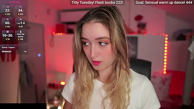 Alexis   Texas online show from 11-18-25, 02:32