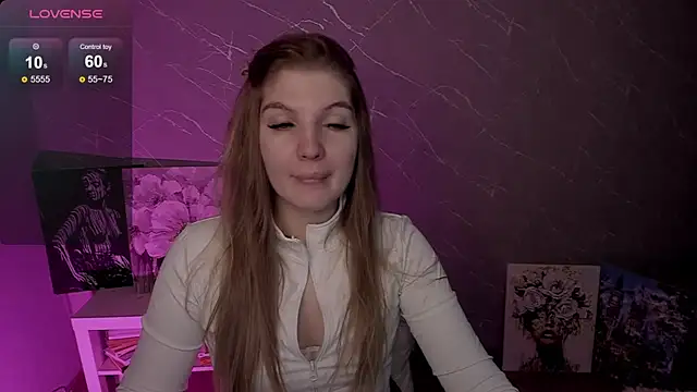 Snapshot of lily_williamss chatting on 05-19-26, 01:56 lily williamss online show from 05-19-26, 01:56