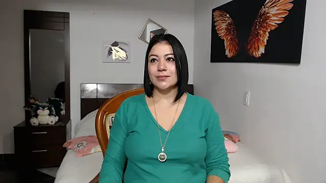 EmilyPeytonn online show from 03-18-25, 10:46