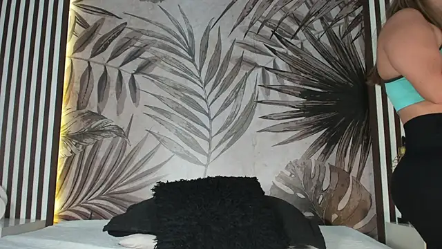 Samaantha-White online show from 03-06-25, 11:25