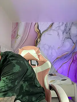 Lia sex69 online show from 03-01-25, 02:48