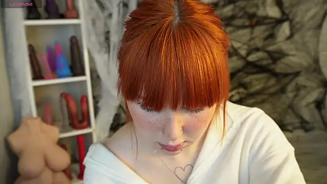 Snapshot of hannah_lourens chatting on 10-24-25, 11:17 hannah lourens online show from 10-24-25, 11:17