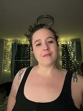 Snapshot of sylviahhh chatting on 01-31-25, 03:20 sylviahhh online show from 01-31-25, 03:20