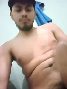 Snapshot of Uli_Juarez13 chatting on 04-28-26, 06:29 Uli Juarez13 online show from 04-28-26, 06:29