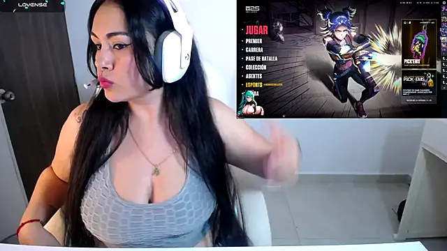 Snapshot of Sunny_Gamer7 chatting on 11-20-25, 03:28 Sunny Gamer7 online show from 11-20-25, 03:28