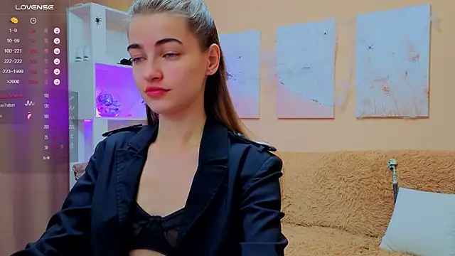 AstoriyaNight online show from 11-22-25, 04:44