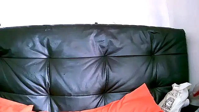 Bustypillows online show from 03-17-25, 11:42