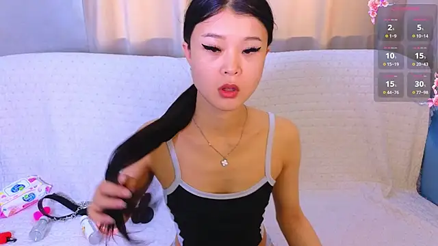 Tina Kim  online show from 04-17-26, 09:34