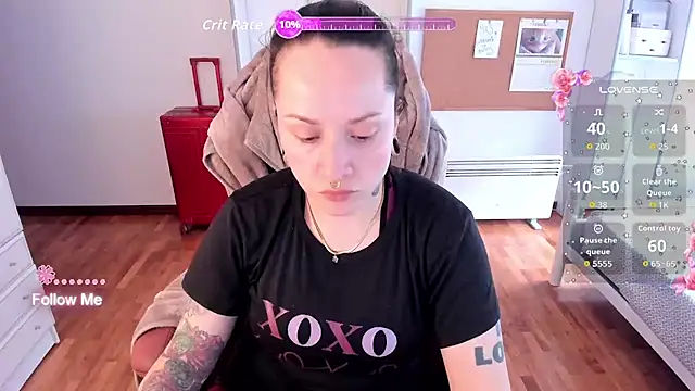 Snapshot of Domina_Deivis chatting on 02-05-26, 02:22 Domina Deivis online show from 02-05-26, 02:22