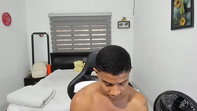 Snapshot of corzoethan chatting on 01-10-26, 03:14 corzoethan online show from 01-10-26, 03:14