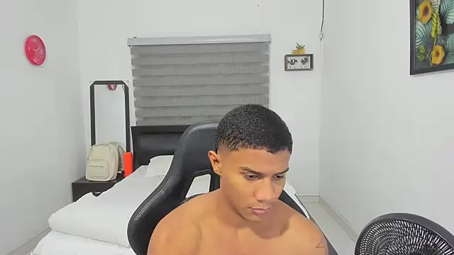 Snapshot of corzoethan chatting on 01-18-26, 11:08 corzoethan online show from 01-18-26, 11:08