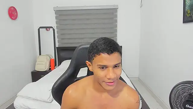 Snapshot of corzoethan chatting on 02-05-26, 11:09 corzoethan online show from 02-05-26, 11:09