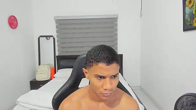 Snapshot of corzoethan chatting on 02-07-26, 11:30 corzoethan online show from 02-07-26, 11:30