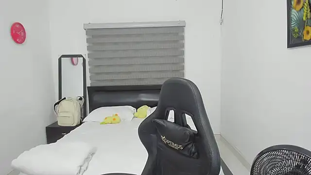 Snapshot of corzoethan chatting on 02-18-26, 11:11 corzoethan online show from 02-18-26, 11:11