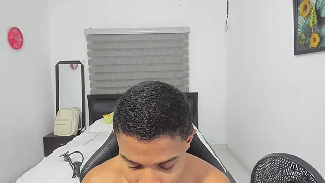 Snapshot of corzoethan chatting on 02-27-26, 11:05 corzoethan online show from 02-27-26, 11:05