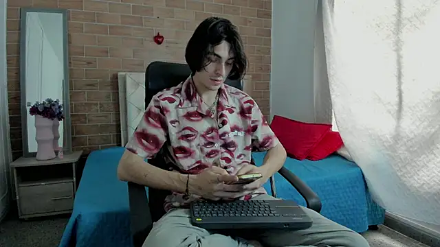 MIKE HUNTER7 online show from 02-28-25, 04:20