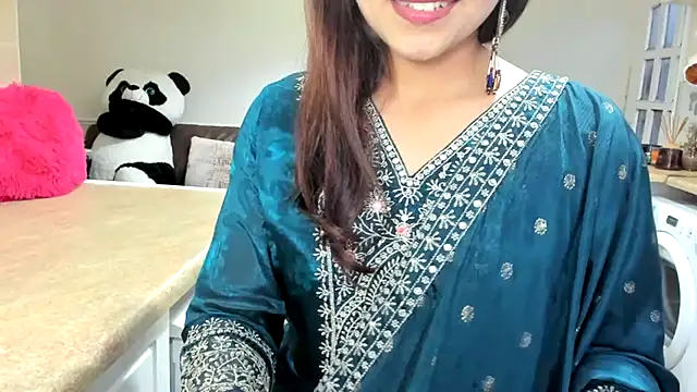 Snapshot of winterforu chatting on 02-09-25, 05:33 winterforu online show from 02-09-25, 05:33