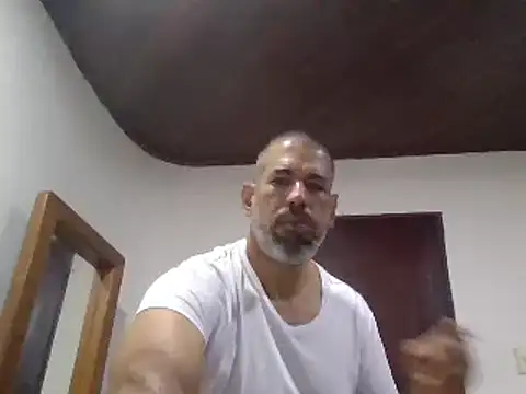 Snapshot of jackbigcock11 chatting on 02-01-25, 01:51 jackbigcock11 online show from 02-01-25, 01:51