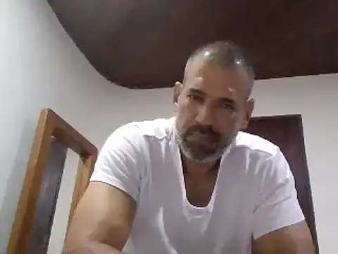Snapshot of jackbigcock11 chatting on 02-04-25, 04:05 jackbigcock11 online show from 02-04-25, 04:05